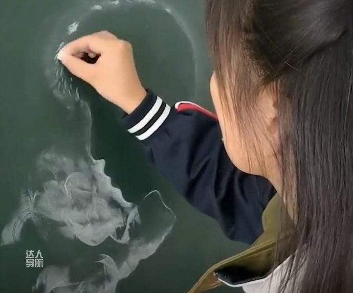 蓝天艺术幼儿园顾老师是如何创作版画