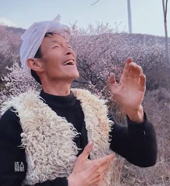 陕西农民剪树哥被网友誉为农村歌神