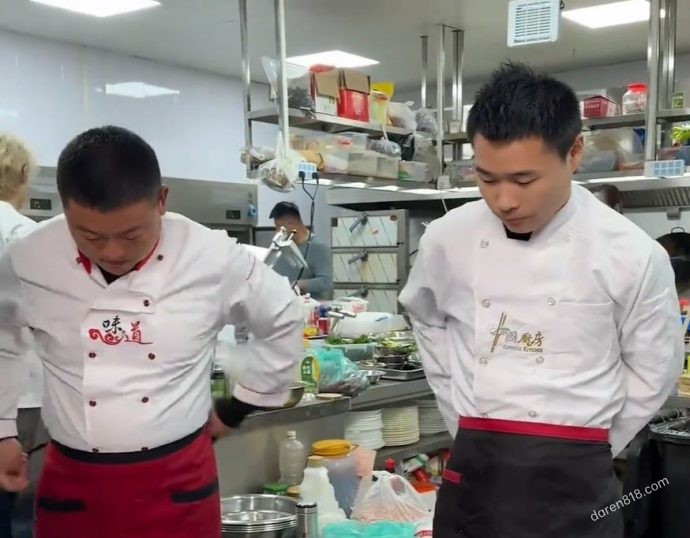 鹏哥蛋爷和冯百燕的故事，做厨师水平究竟如何
